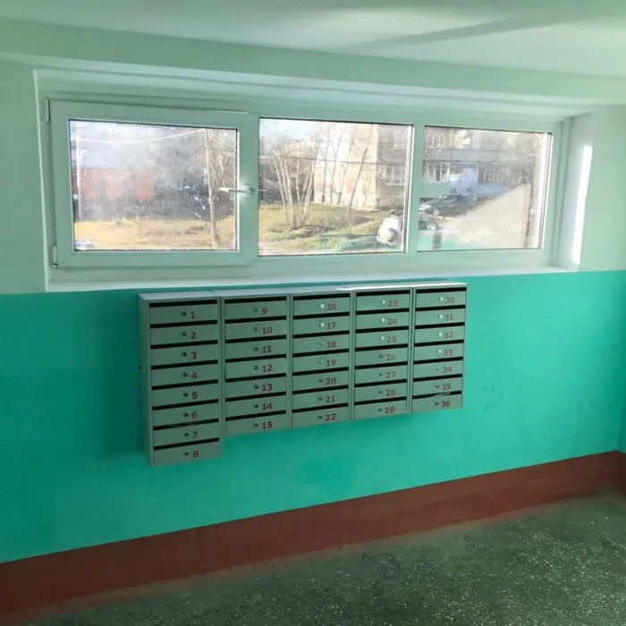 В городском округе продолжается ремонт подъездов.