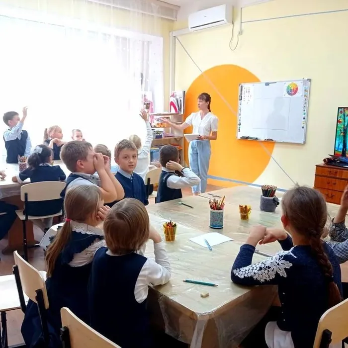 «В мире красок»