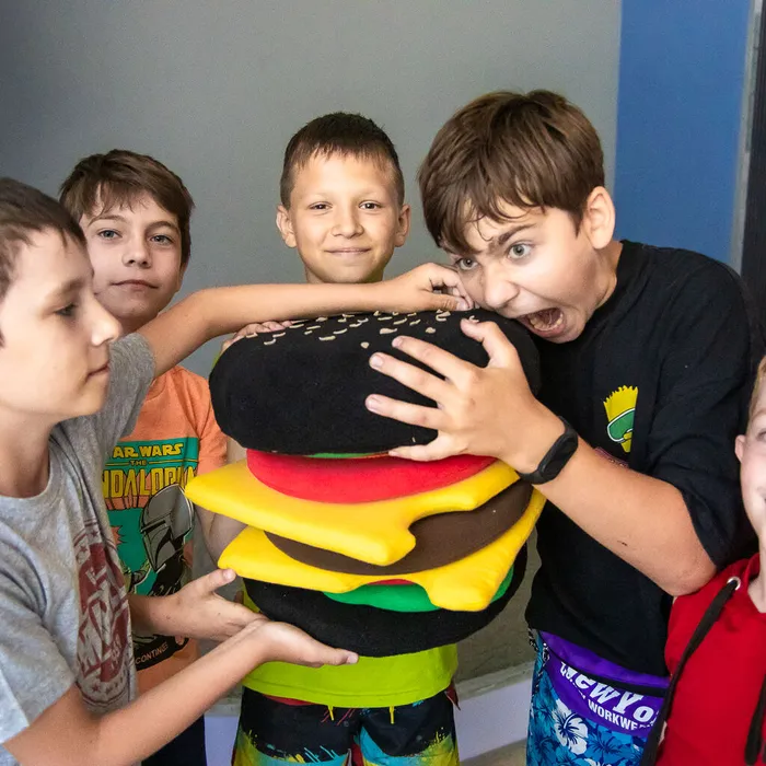 "День рождения только раз в году"