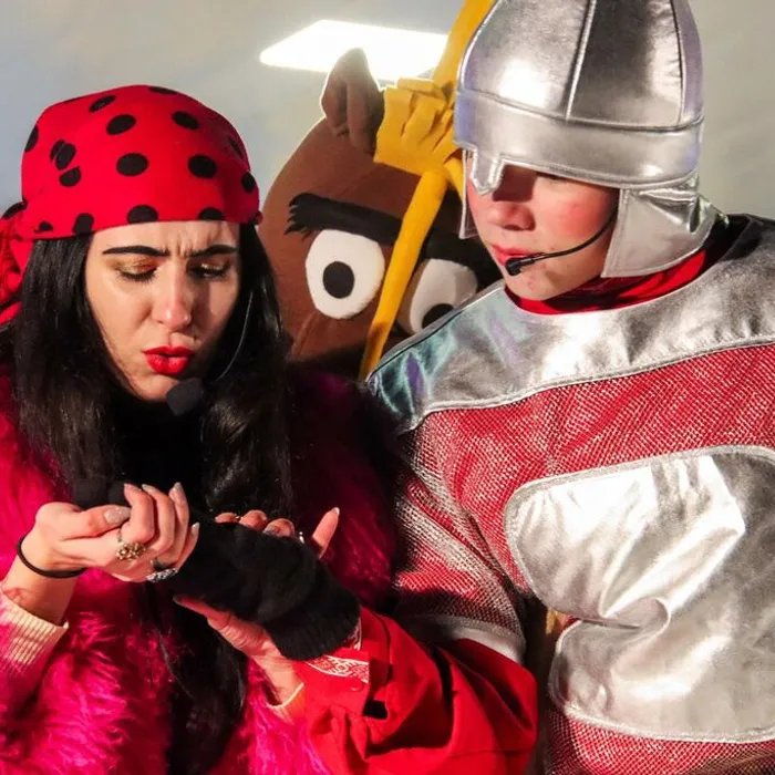 Зажжение огней на елке в деревне Михали