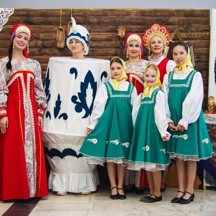 «Барышня с сюрпризом»