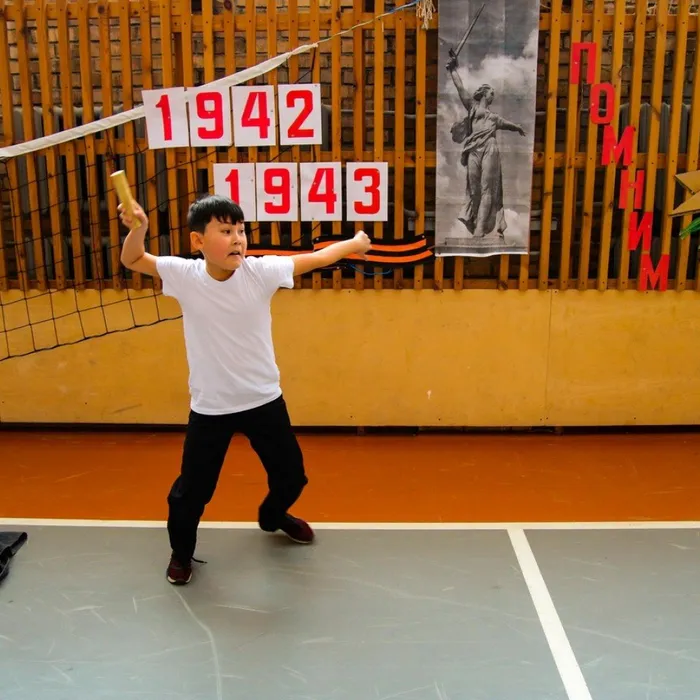 "Великим огненным годам святую память сохраняем"